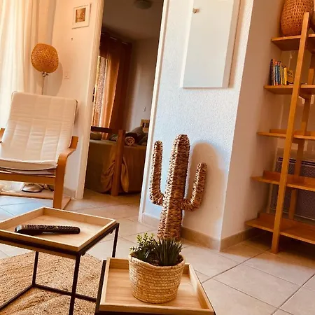Chez Louis De Uzes Apartment Exterior photo